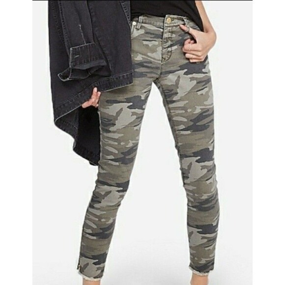 Express, Women's Stretch Ankle Zip Leggings Mid-Rise Size 8 Camou Pants - Picture 2 of 14